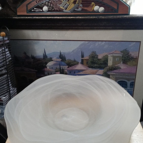 ๐ป๐๐HOMEGAARD HAND BLOWN๐ซ๐FREELY EXECUTED SCALLOPED DESIGN BOWL,CENTERPIECE. - Picture 10 of 16